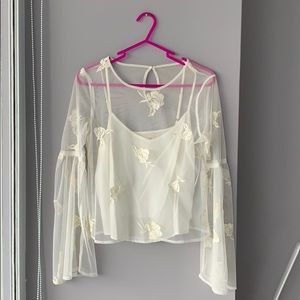 Cute mashed white flower top